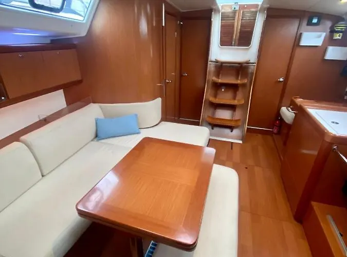 Experience Maritime Sur Un Voilier A 船屋